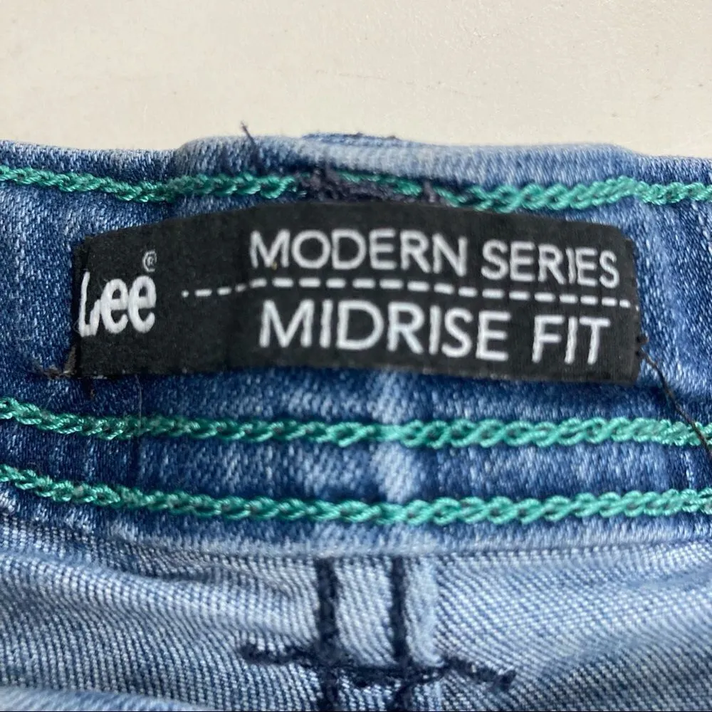 LEE Modern Series Mid Rise Fit Women’s Jean Shorts Size 12 Medium Blue - Image 9