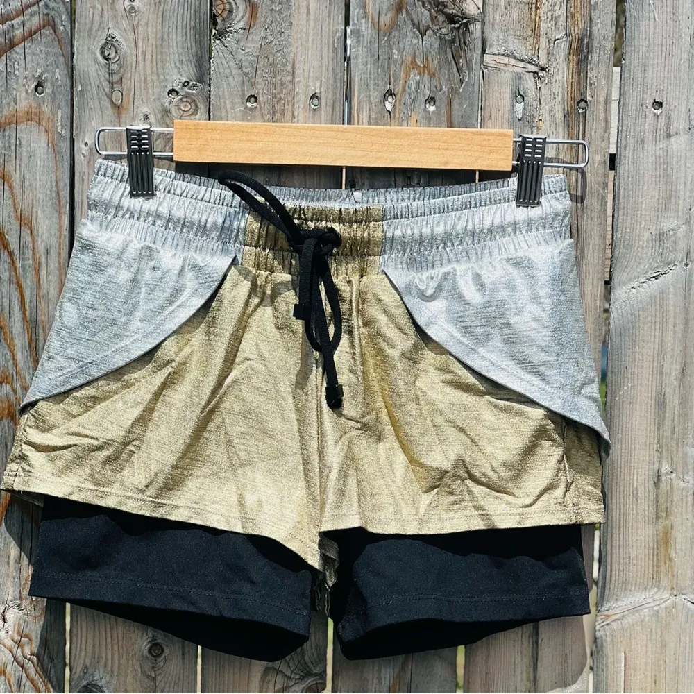 KORAL SHORTS METALLIC RALLY CROSS CHROMOSCOPE LAYRED SHORTS - Image 3