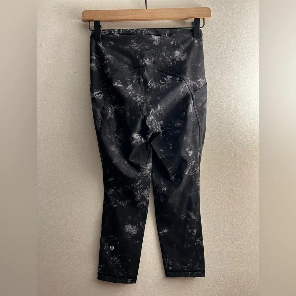 Lululemon Swift Speed High-Rise Crop 21" Aquila Black Multi Running Leggings 4 - Image 4