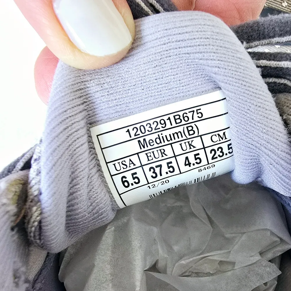 Brooks Women's Adrenaline GTS 21 Supportive Running Shoe - Iris/Lilac Si… - Image 9