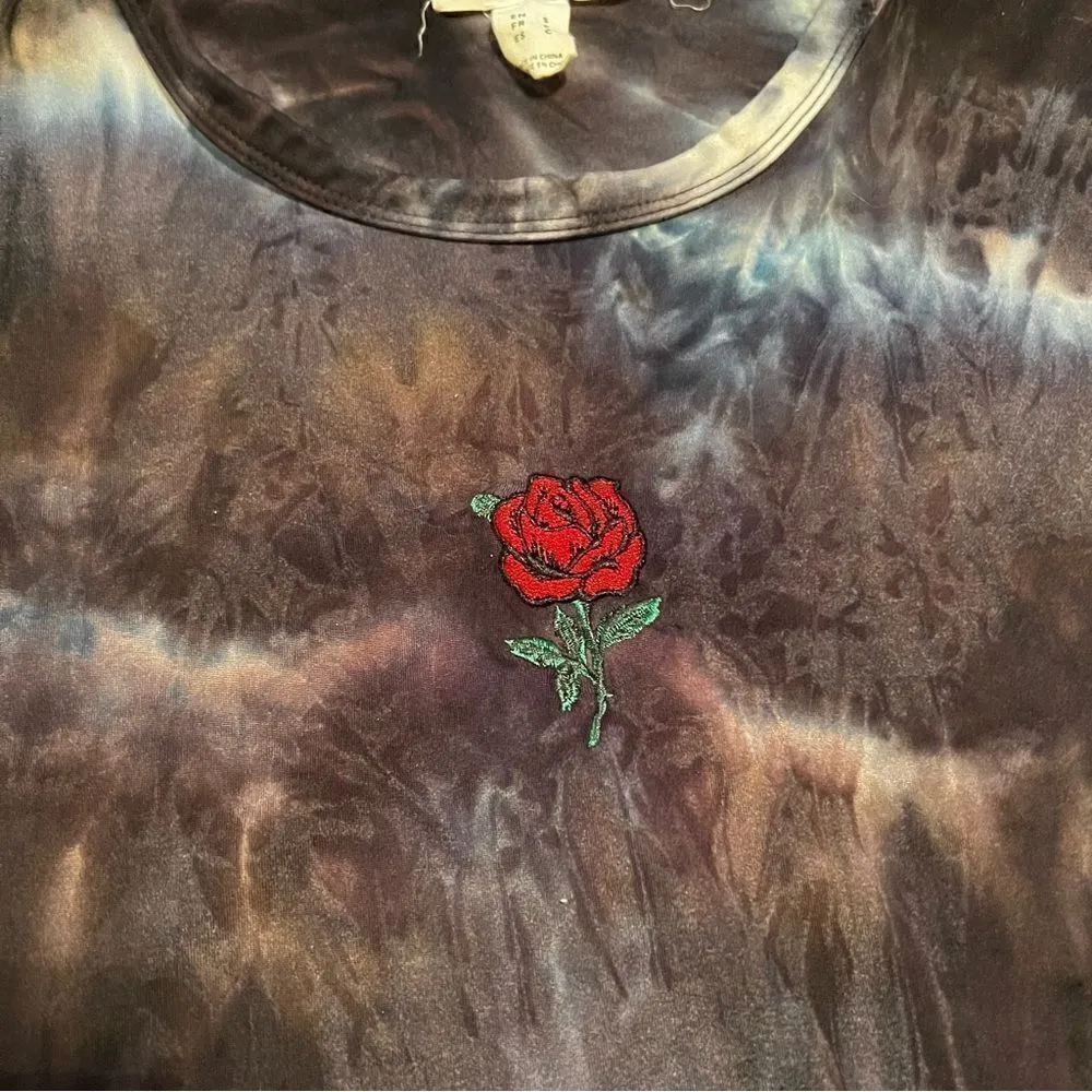 Streetwear Society Small Tie-Dye Rose Crop Top Short Sleeve - Image 3