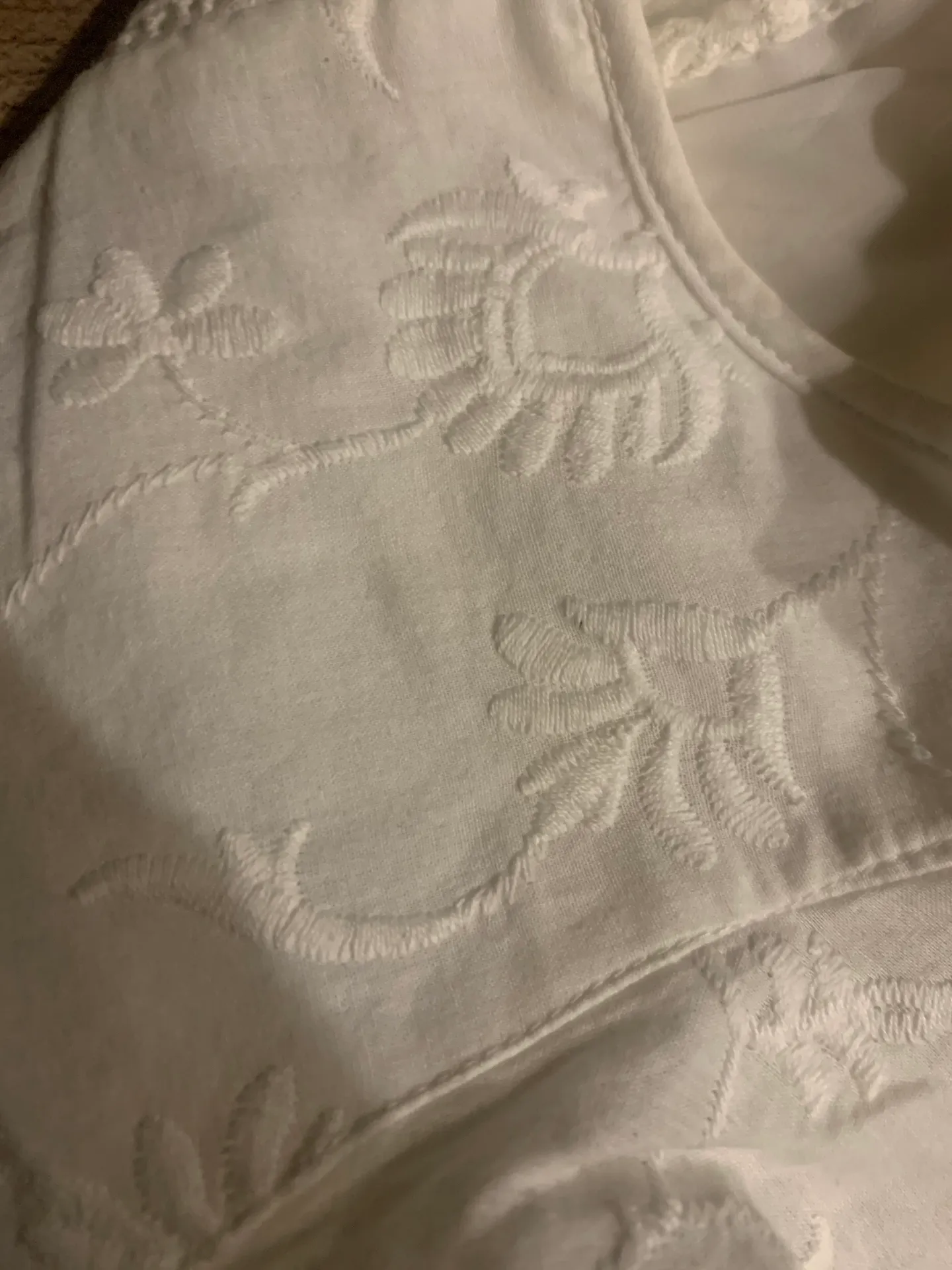 ZARA Pretty White Embroidered Top - Image 6