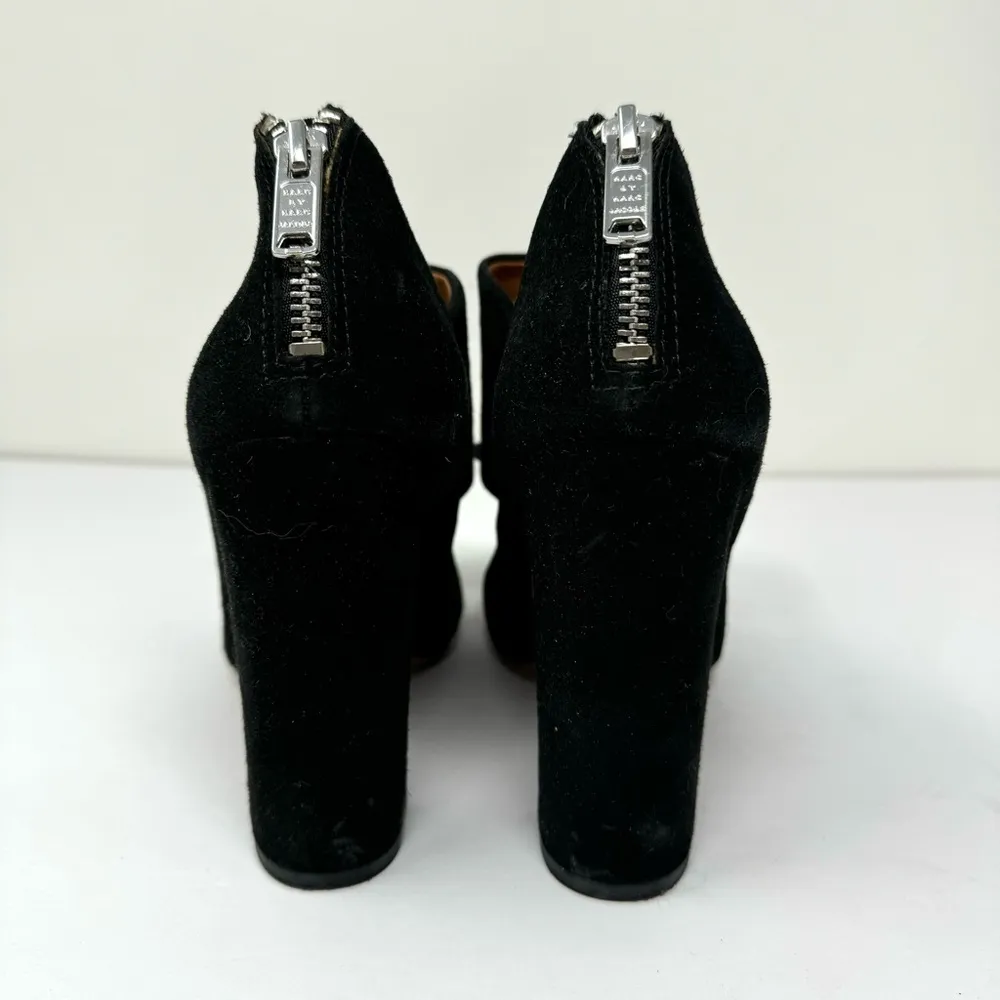 MARC JACOBS black suede “mini mouse” stacked heels, size 39.5 - Image 11