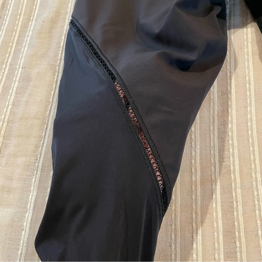 Black Cut Out Mid Rise Crop 19” Activewear Workout Leggings 6 - Image 4