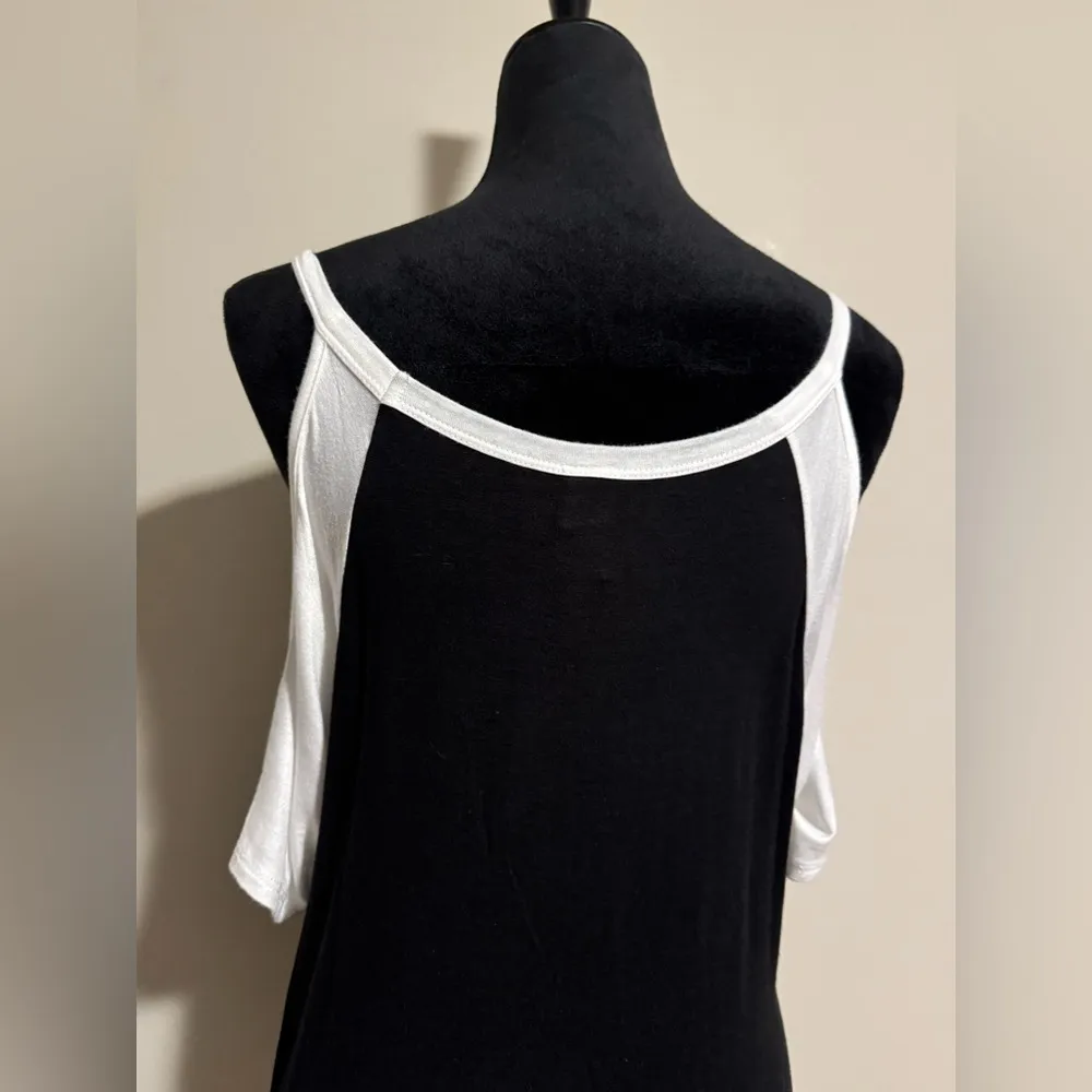 EUC Scotty Black and White Coffee Days Whiskey Nights Cold Shoulder Top size XL - Image 8