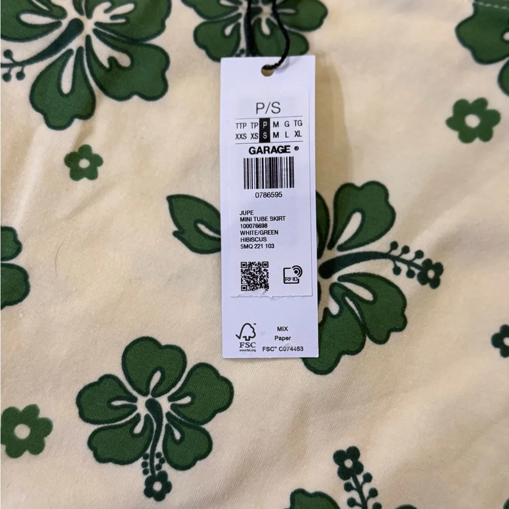 Garage Floral Hibiscus Print Skirt Green and Cream- Size Small - Image 2