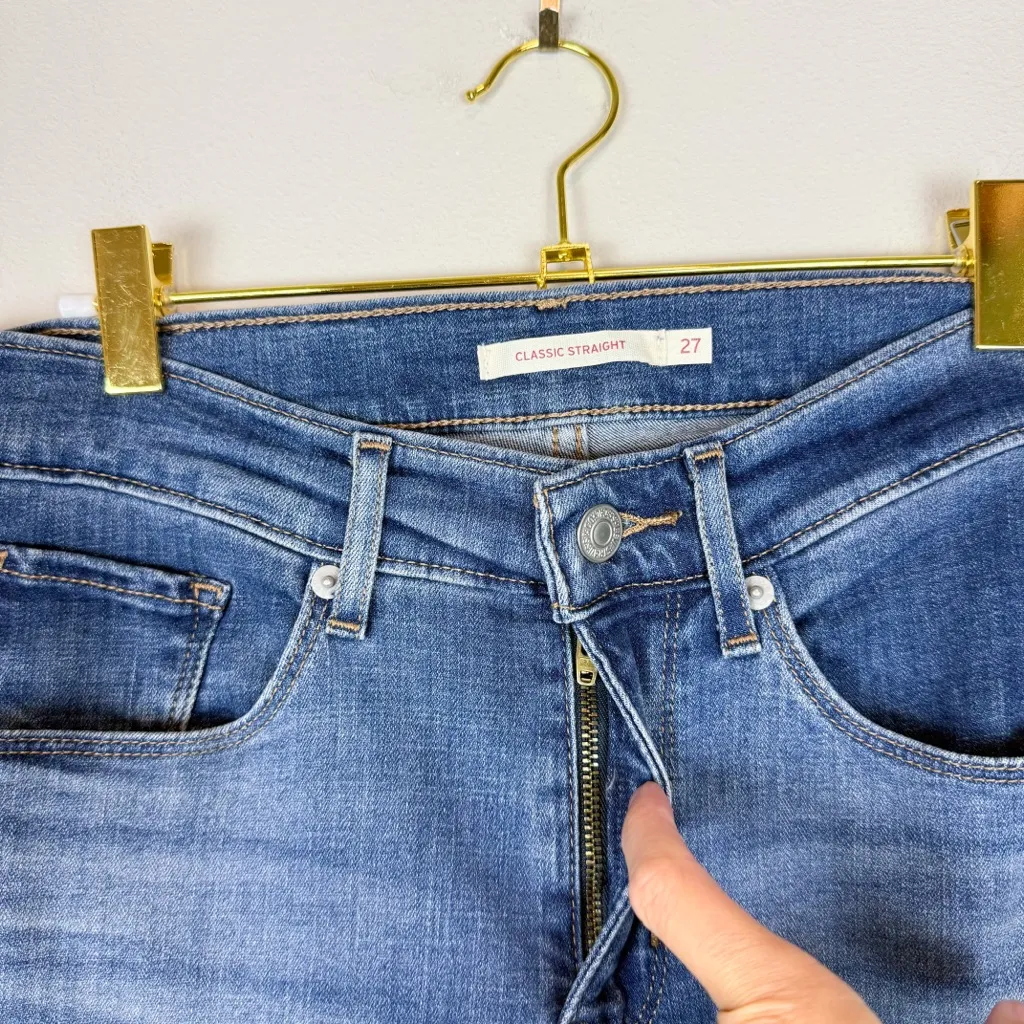 Levi’s Classic Straight Medium Wash Jeans Size 27‎ - Image 5