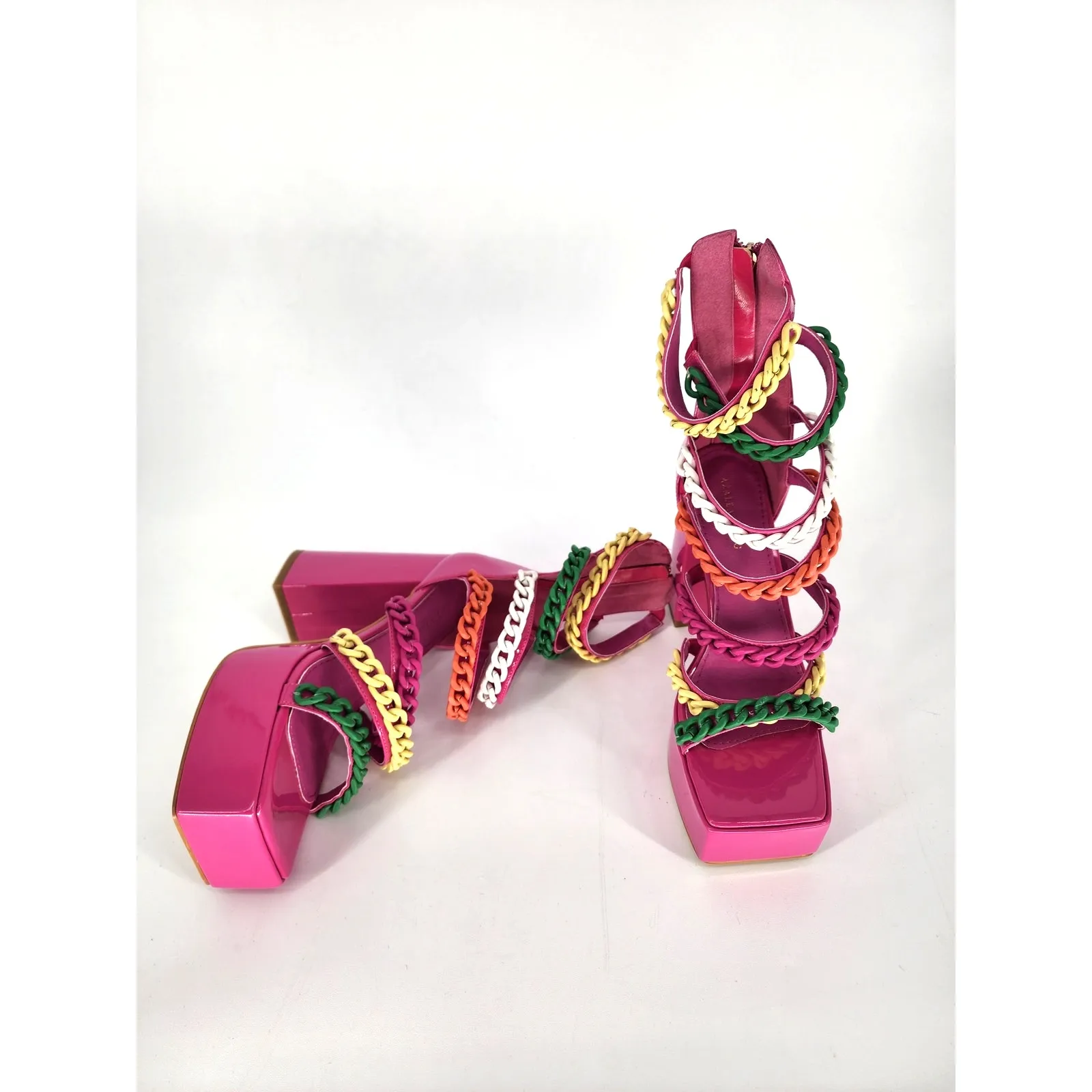 Azalea Wang Pink Corrine Chain Link Platform Sandals Size 7 NWT - Image 9