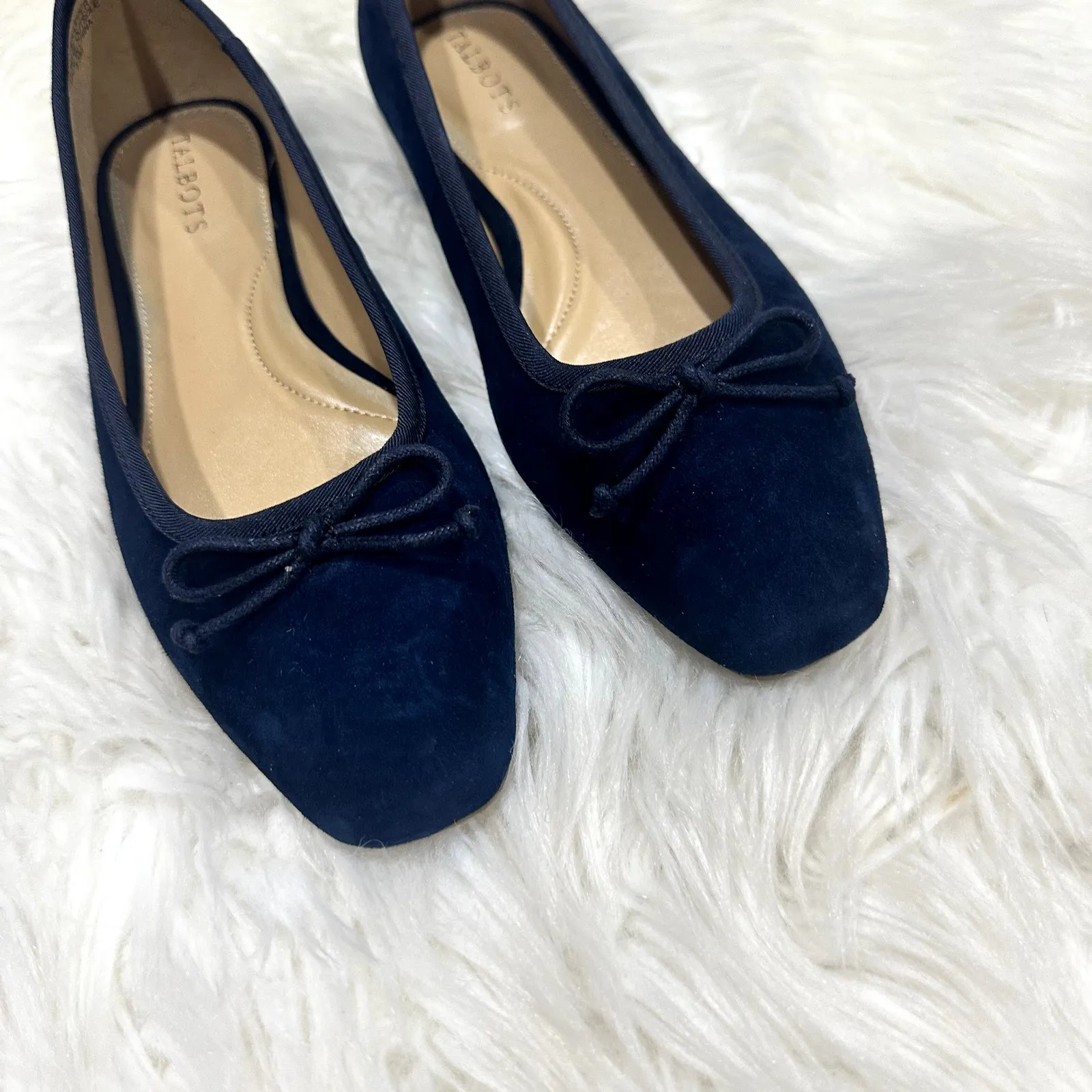 NWOT Talbots Tinsley Bow Suede Ballet Flats Sz 6.5 - Image 2