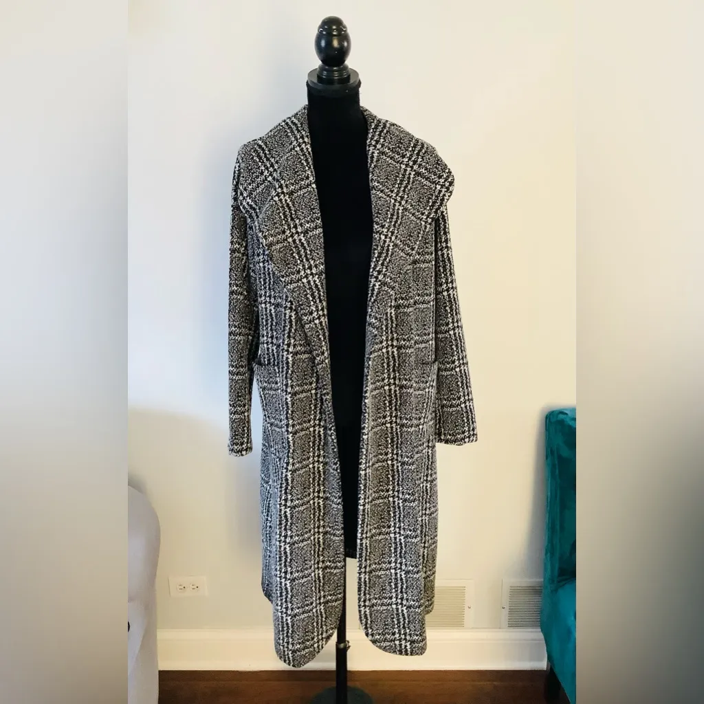 Nice,soft,very COMFY trench coat/long jacket 🖤🤍🖤 - Image 2