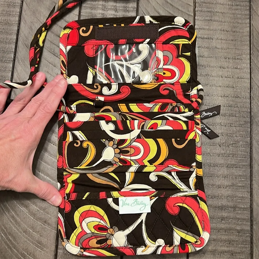 Vera Bradley NWT RETIRED Puccini Trifold Wallet Crossbody W/removable strap - Image 4