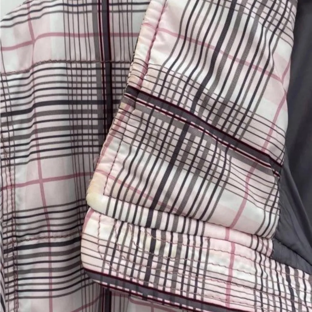 The North Face Women's Plaid Puffer Jacket Medium - Image 7