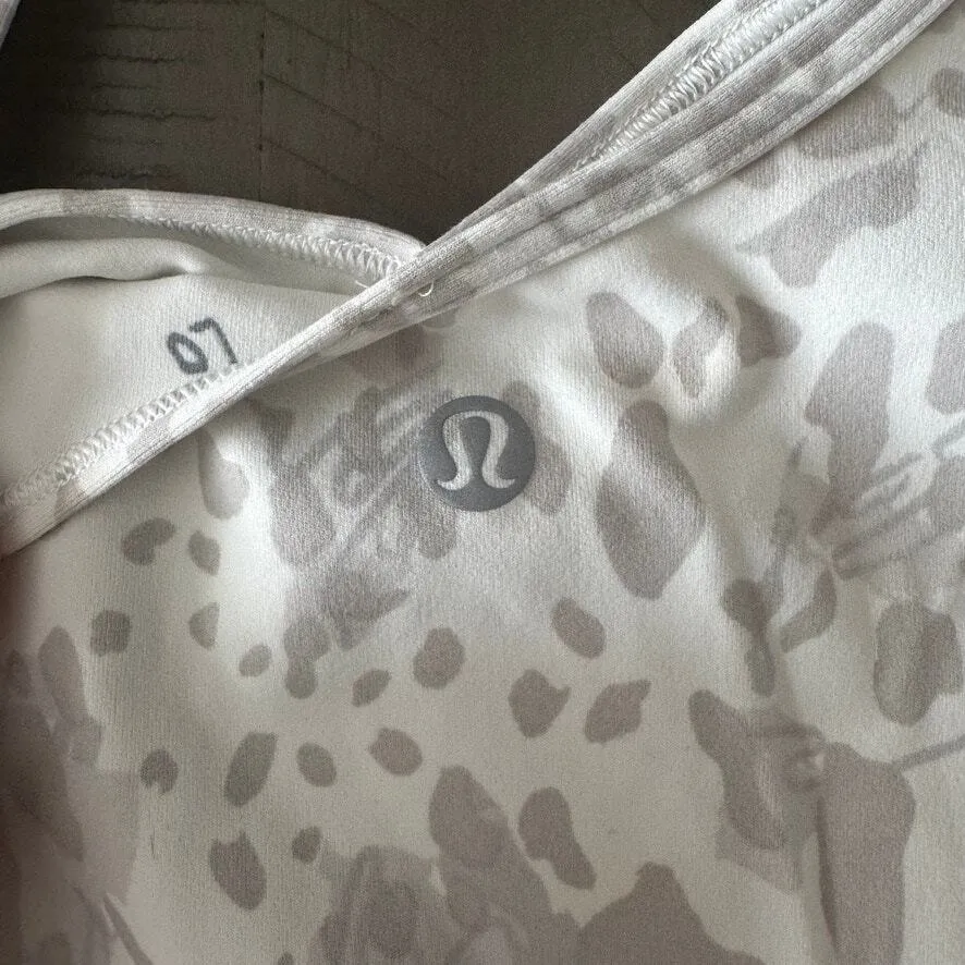 Lululemon Align Cropped Short Sleeve Top Leopard Print Scoop Neck Women's - Image 3