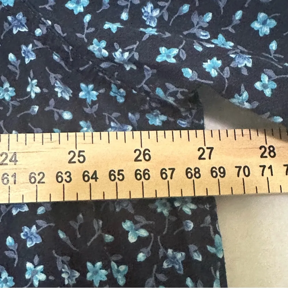 Vintage Looney Tunes Tweety Bird Blue Embroidered Floral Women’s Shirt Size 22 - Image 8