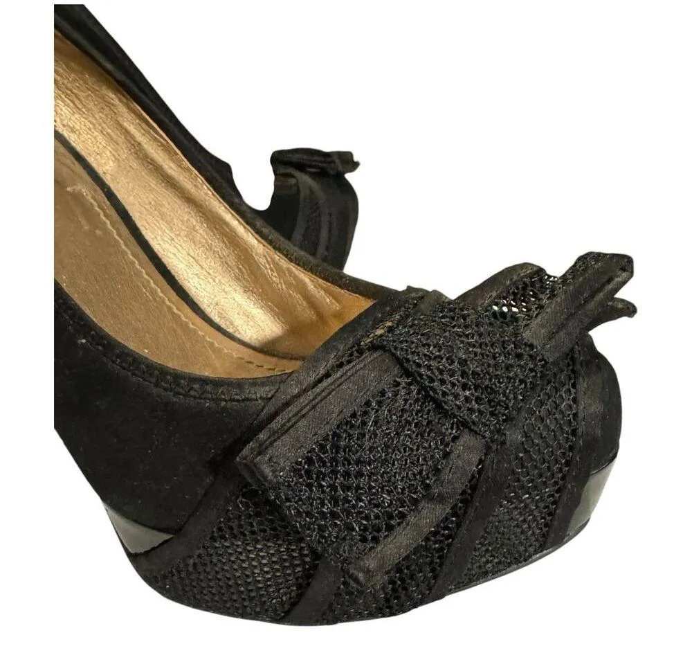 BCBG Paris Phynia Clove Black Suede Pump with net bow size 7.5 - Image 4