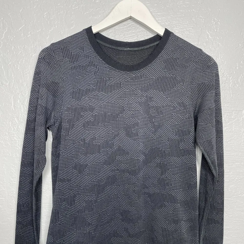 Lululemon Women 6 Swiftly Breathe Long Sleeve Vented Camo Asphalt Gray Black - Image 3