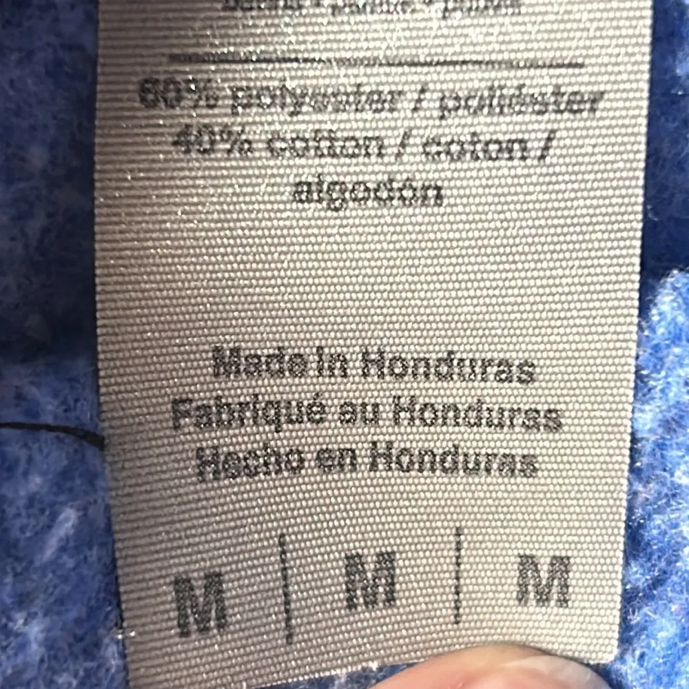 Forever 21 and Gildan Unisex Pullover Sweatshirt Hoodie - Image 7