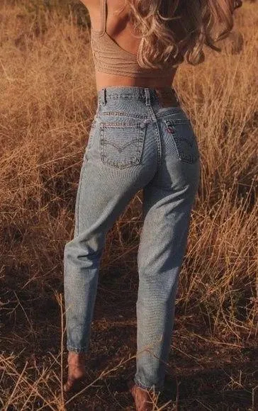 Vintage Levi 512 Jeans - Image 2
