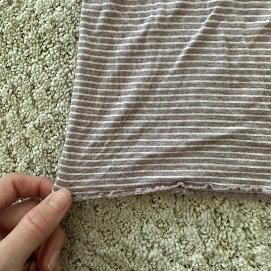 American Eagle Soft & Sexy Striped Mauve Tee - Image 5