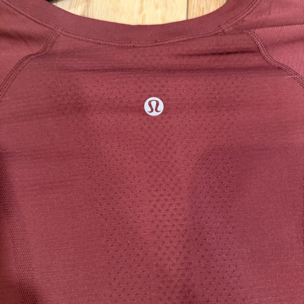 Lululemon  swiftly-tech short sleeve - Image 4