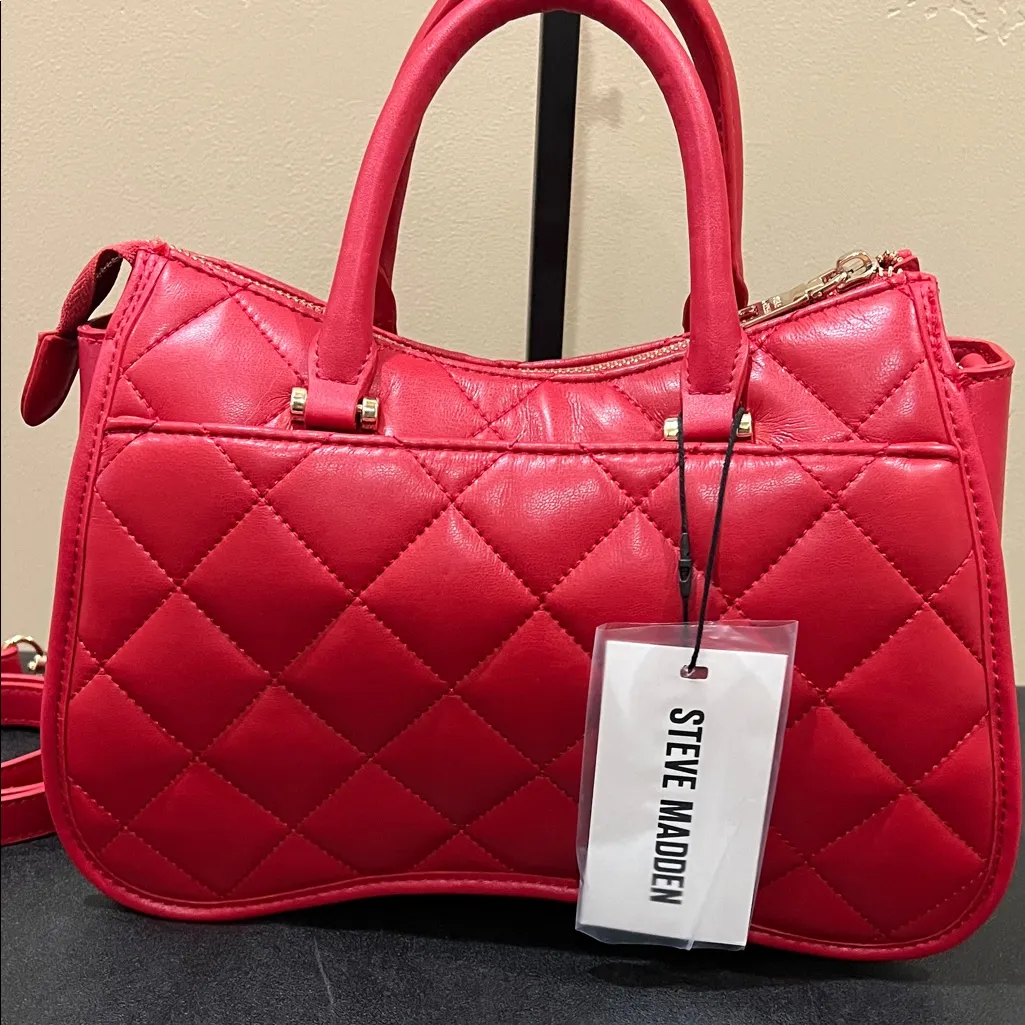 Steve Madden | “Chevy Red” Quilted Satchel w/ Crossbody and Bag Charms - Image 7
