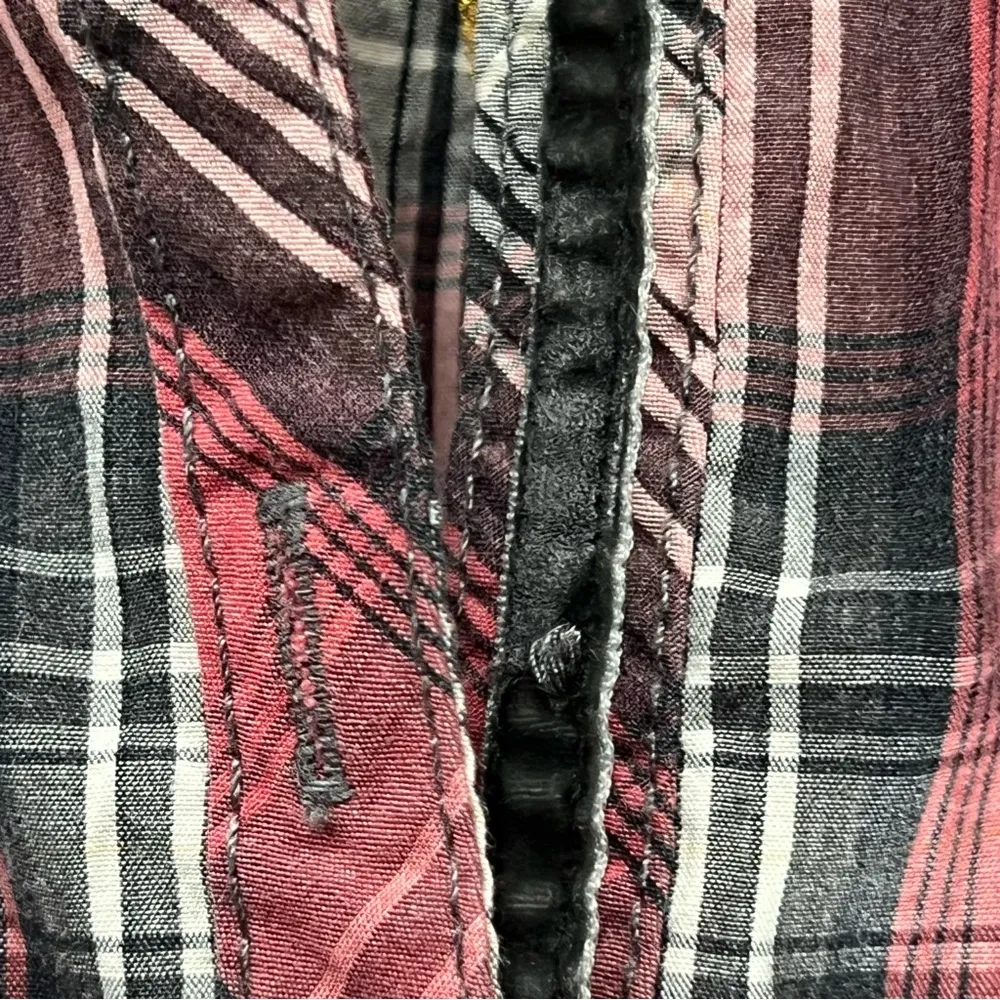 Women’s Harley Davidson Checkered Plaid Button up Sz S Missing a button - Image 16