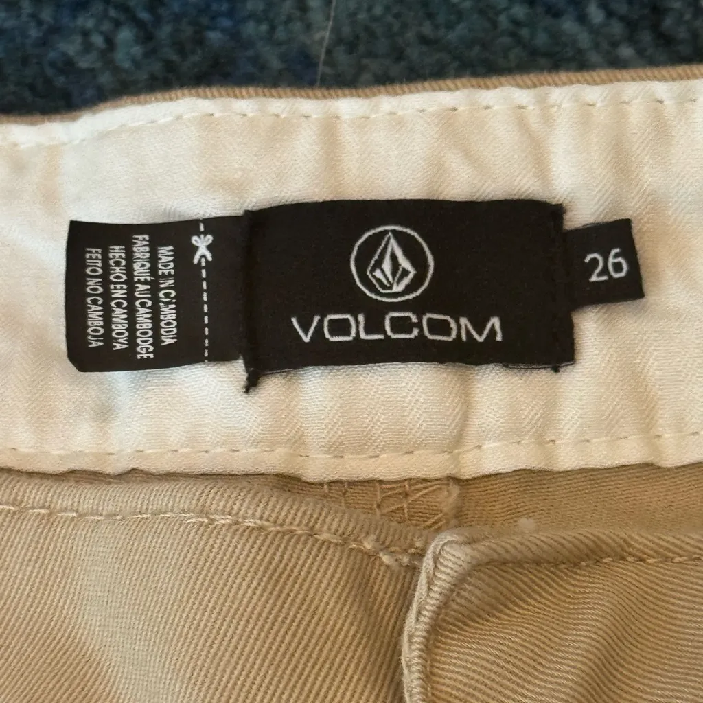 Volcom Khaki Chino Shorts Women’s 26 Coastal Cool Retro Preppy Surf Girl Beach - Image 2