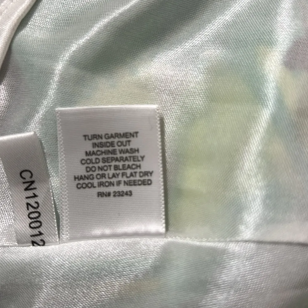 New York and Company beautiful floral dress - Image 8