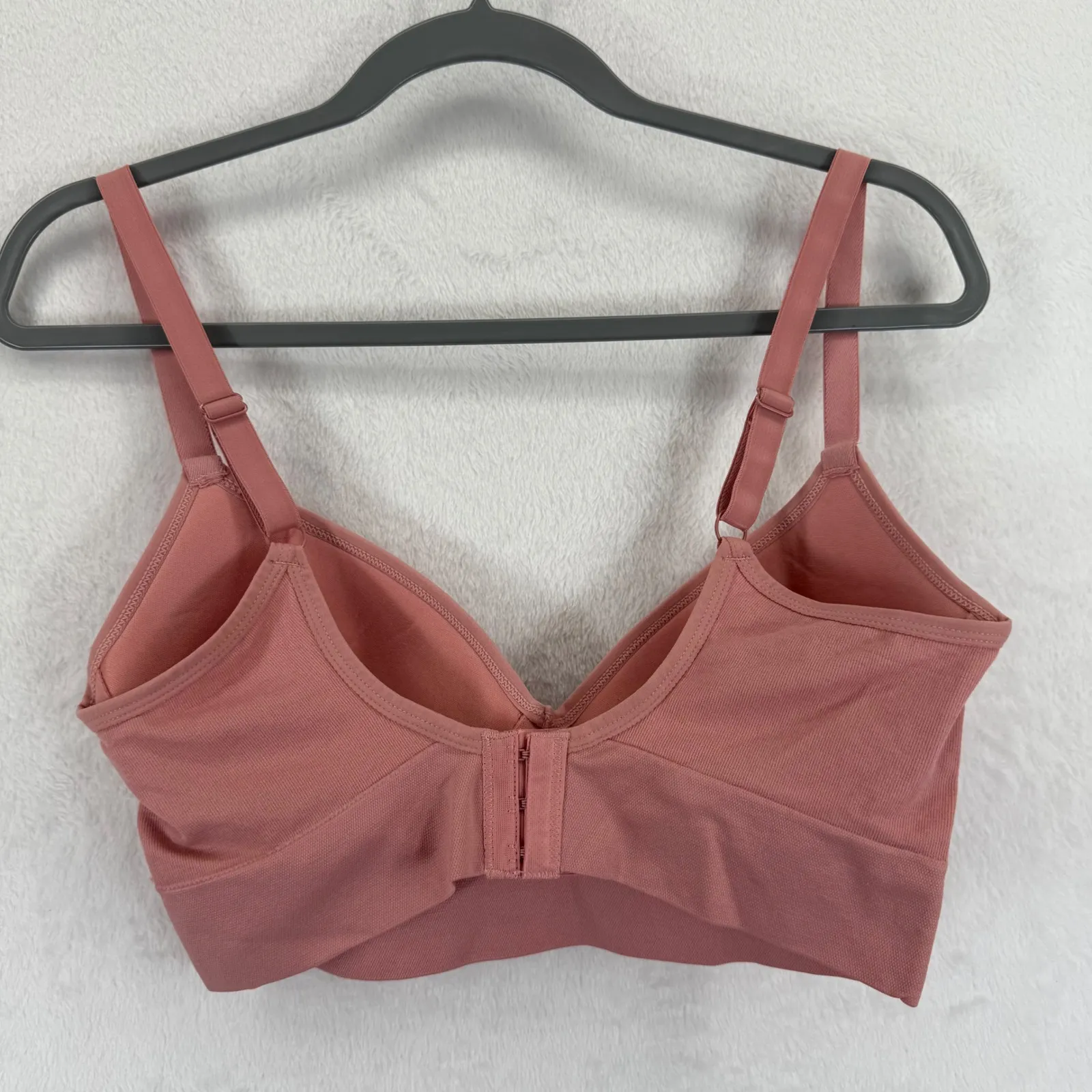 dip Women's‎ Wireless Bra Size L Lightly Padded Adjustable Straps Rose Pink Size L - Image 2