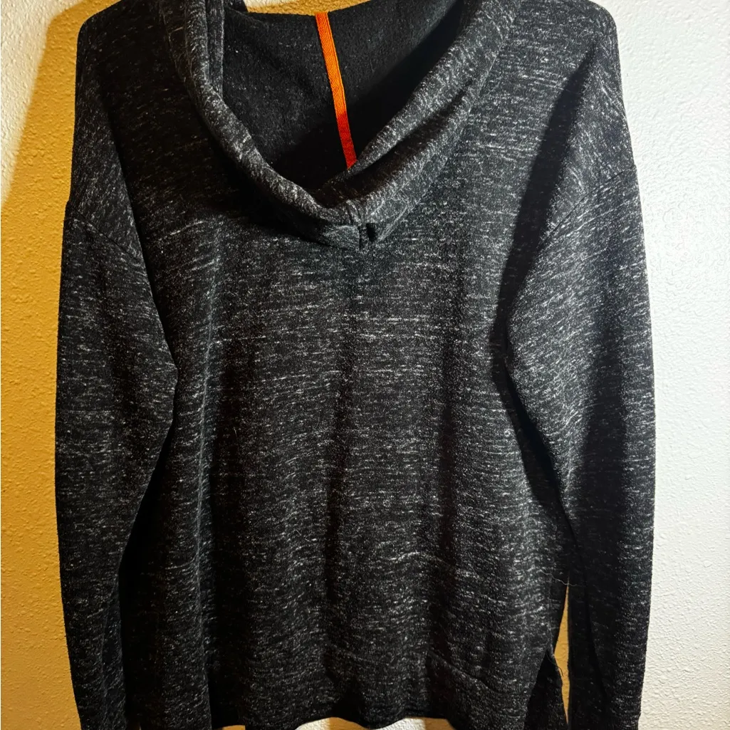 Colosseum Black and Orange Oregon State Beavers Hoodie - Image 3