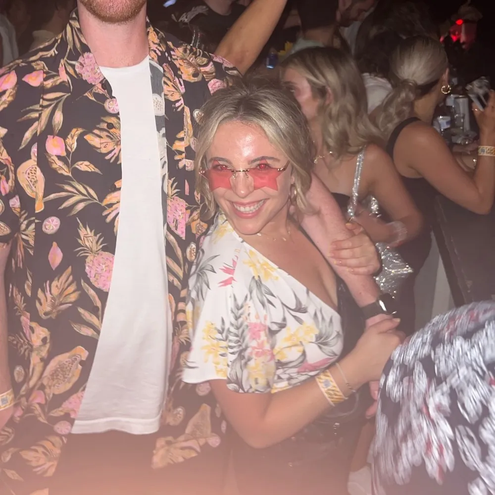 Divided Multicolor Floral V-Neck Crop Top with Back Key Hole - Image 5