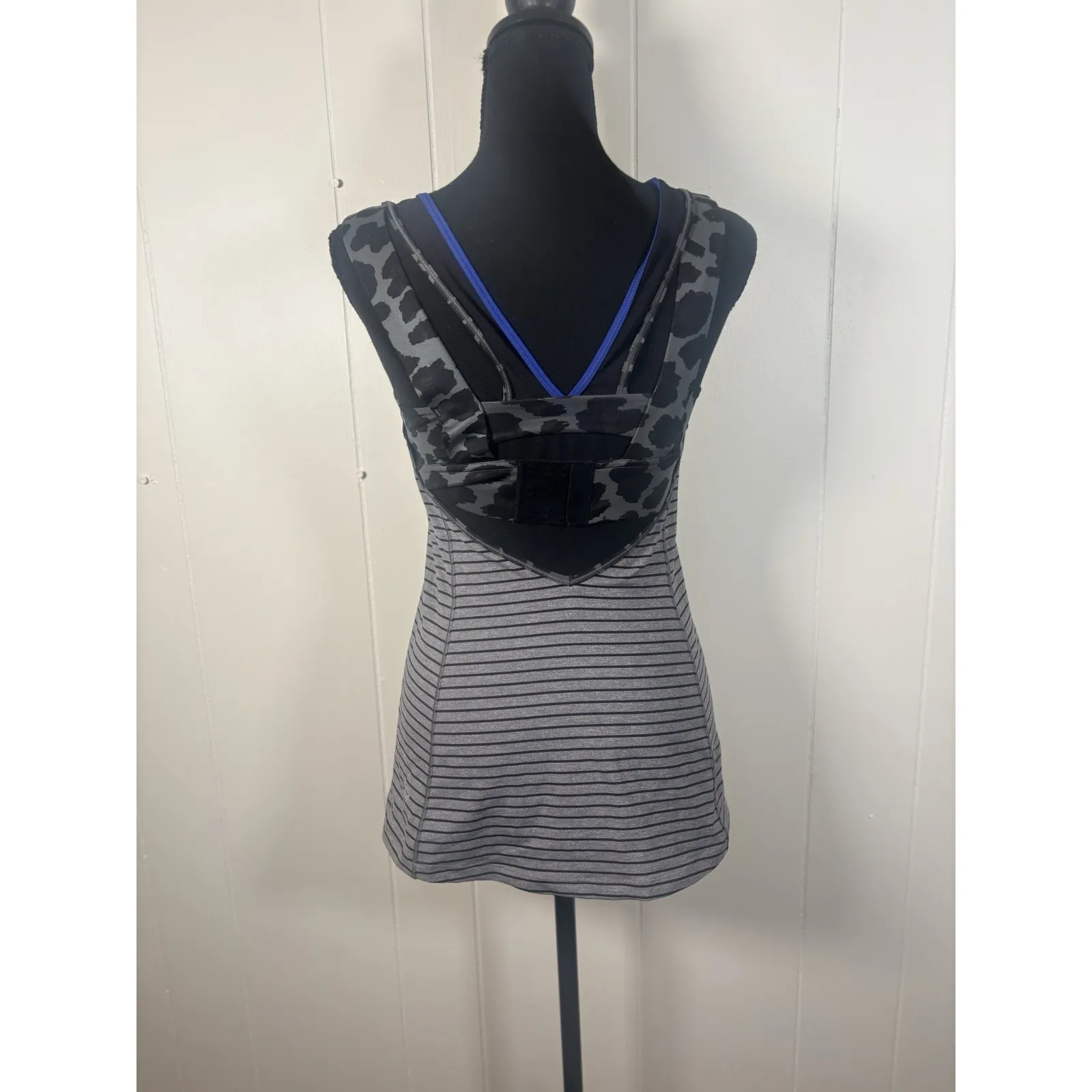 lululemon Super Sport Tank‎ parallel stripe cherry cheetah size 6 - Image 2