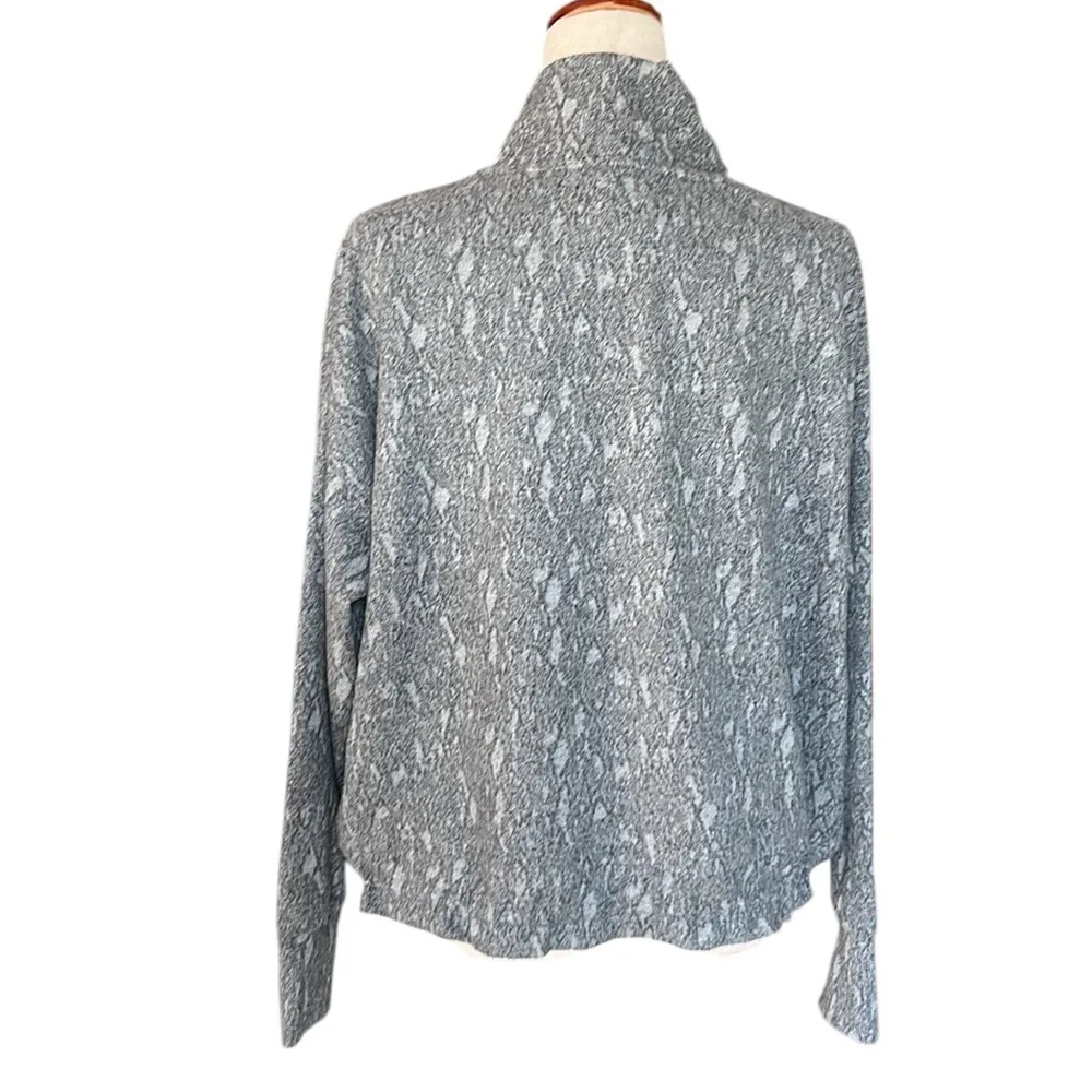 Women’s Kyodan Outdoor Pullover Thumbhole Gray Sweatshirt - Image 5