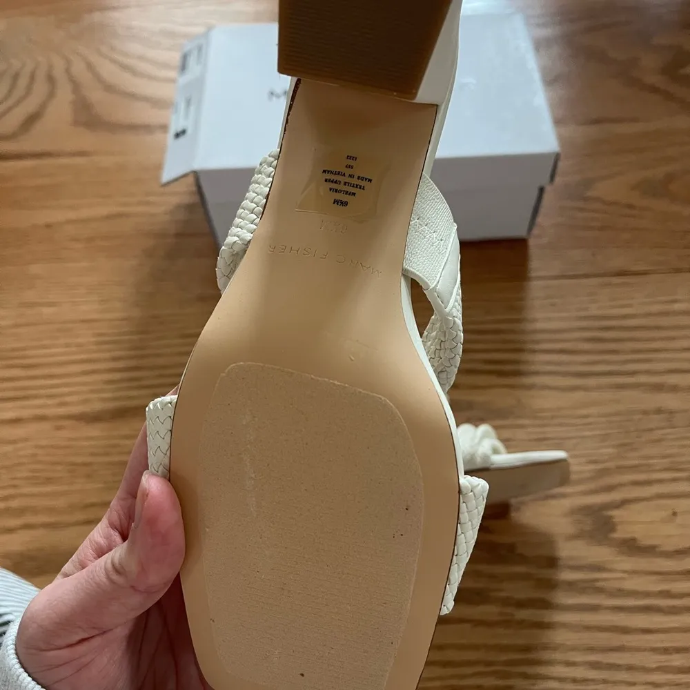 Marc Fisher  white heels - Image 4