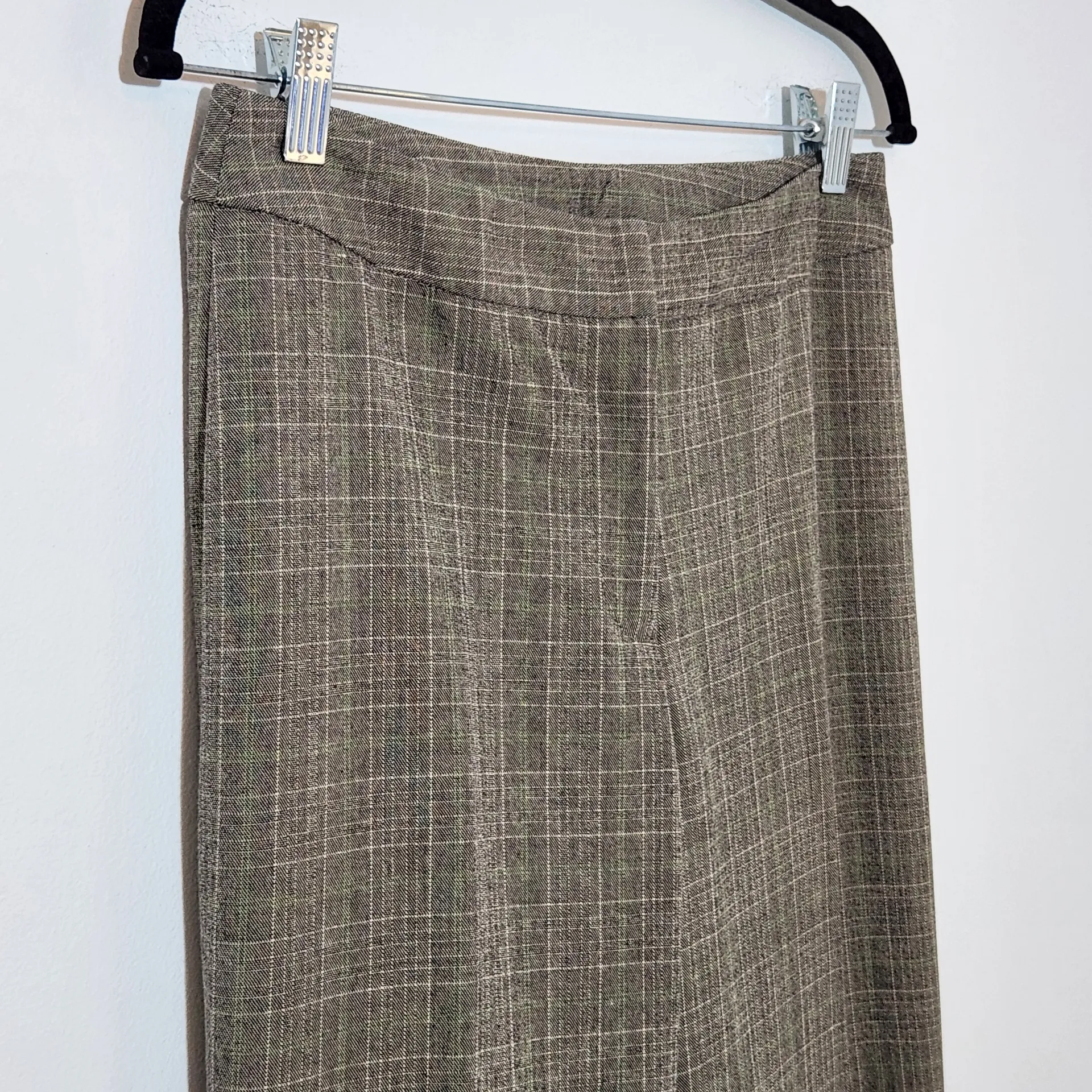 Rafaella Brown Plaid Dress Pants Size 6 Petite Brown and Green Plaid Trousers - Image 3