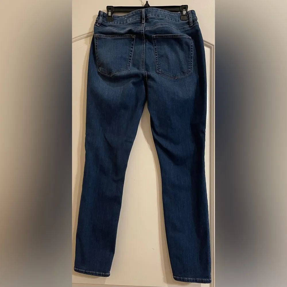 Loft outlet blue jeans. Size 8 - Image 2