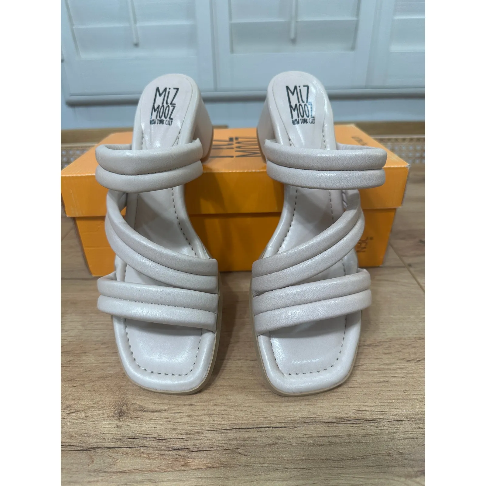 Miz Mooz NYC Oceana Heels Sandals Cream Leather Size 9/9.5 US 40 EU NIB Wedding - Image 4