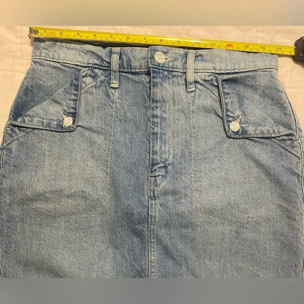 Gap size 10/30 Tall Fold Over Pocket Medium Wash Denim Jean Cut-Off SKIRT - Image 9