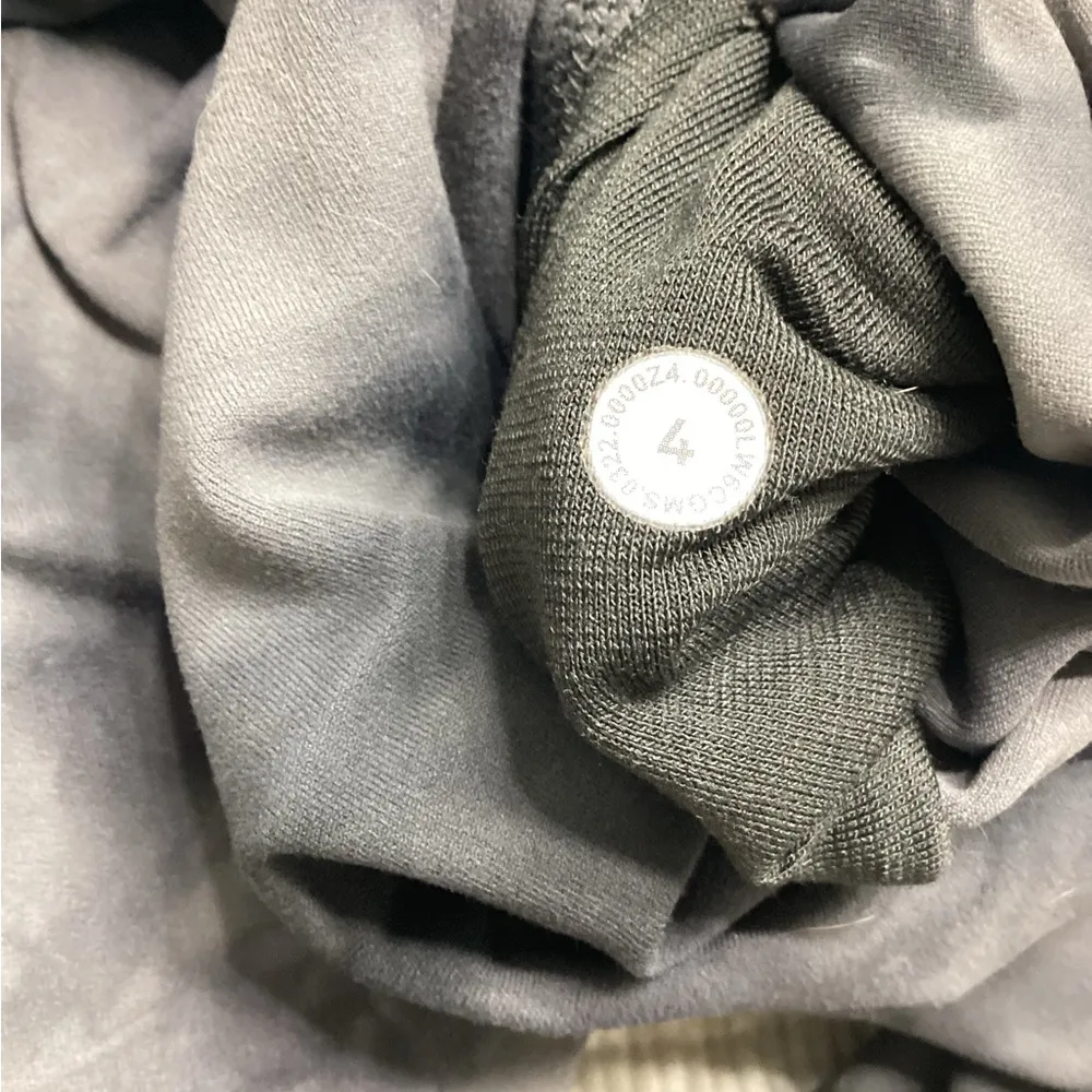 Lululemon Athletica Black Tie-Dye Scalloped Leggings - Image 4