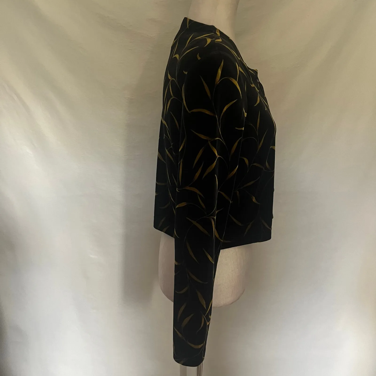 Vtg Casual Corner Annex 90s Velvet Crop Jacket Sz 6 Whimsigoth Gold Leaf Retro Black - Image 4