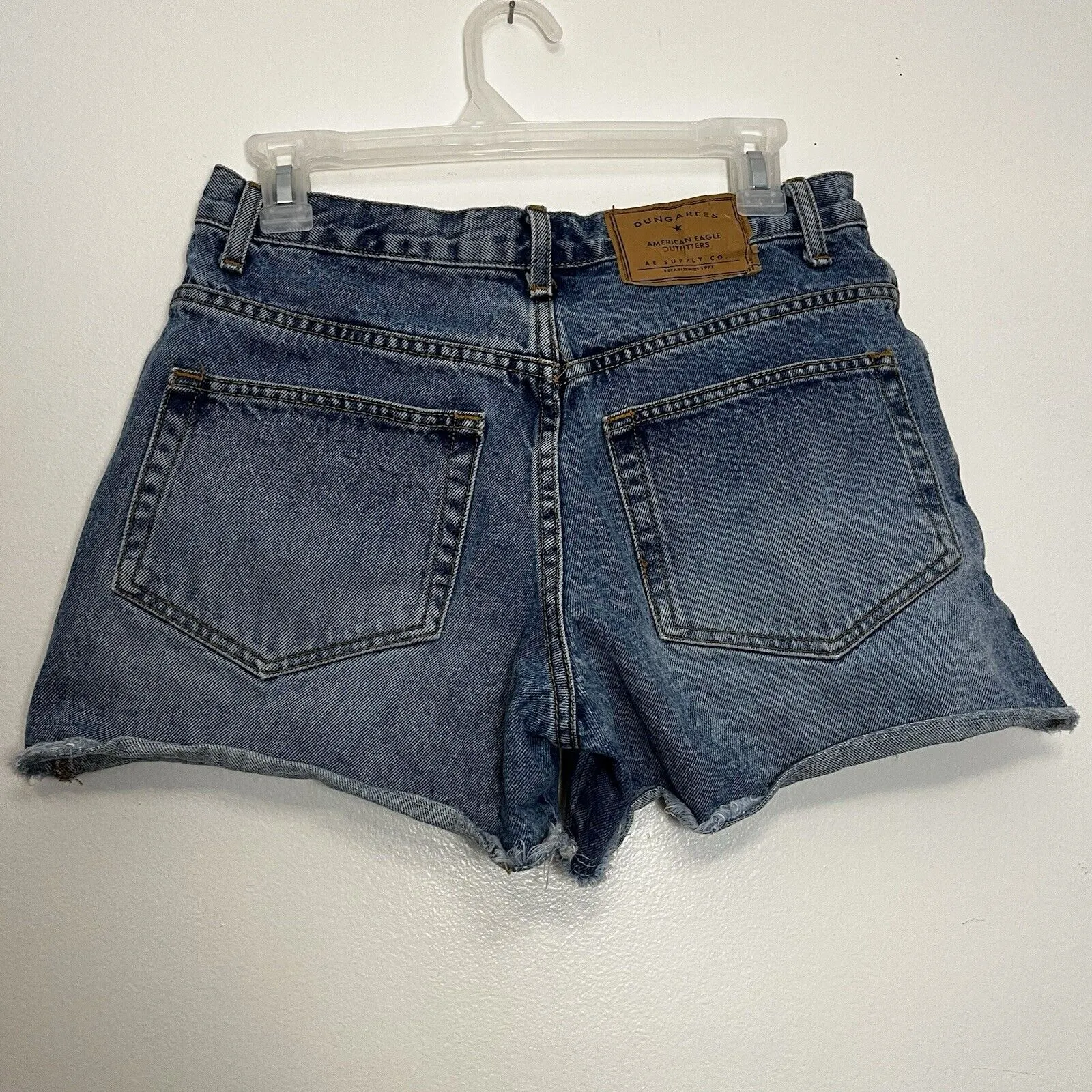 Dungarees Women's American Eagle Cut off Jean Shorts Y2k‎ Lt Blue Size 6 - Image 2