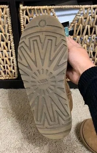 UGG Bailey Button Tall s Chestnut - Image 5