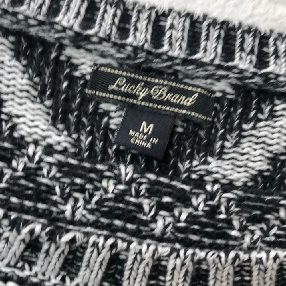Lucky Brand Jacquard Pullover Sweater XO - Image 4