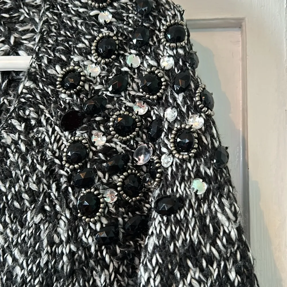 Boston Proper marled knit sweater tunic with rhinestone shoulders - Size L - Image 3