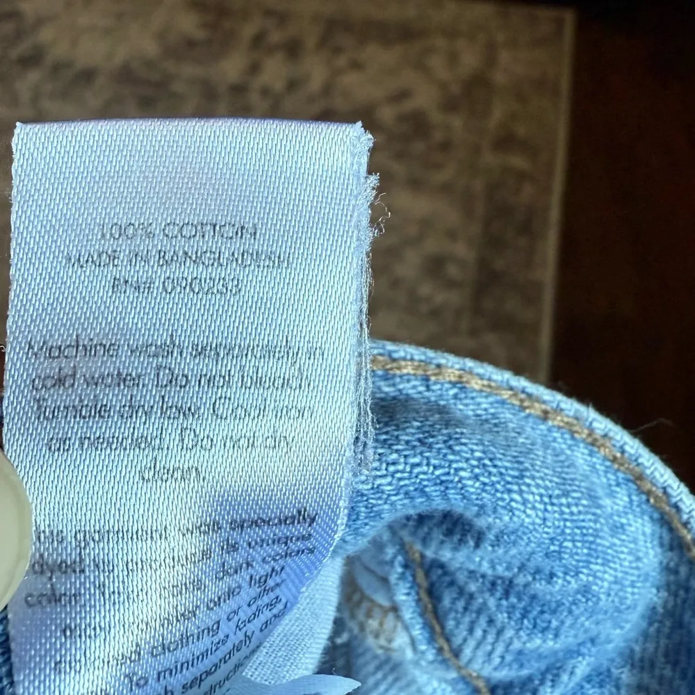 Pacsun Women’s Light Wash High Waisted Denim Shorts size 24 - Image 5