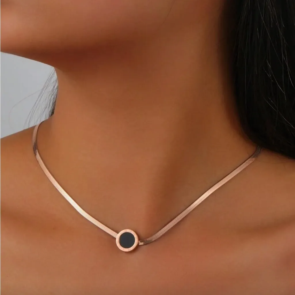 Vintage Fashion Stainless Steel 18k Gold Plated Roman Disc Pendant Necklace NIB - Image 2