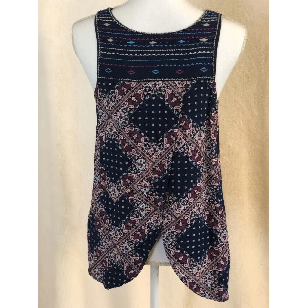 Red Camel  Causal Top ~ Size Medium ~ Sleeveless ~ Multicolor - Image 5