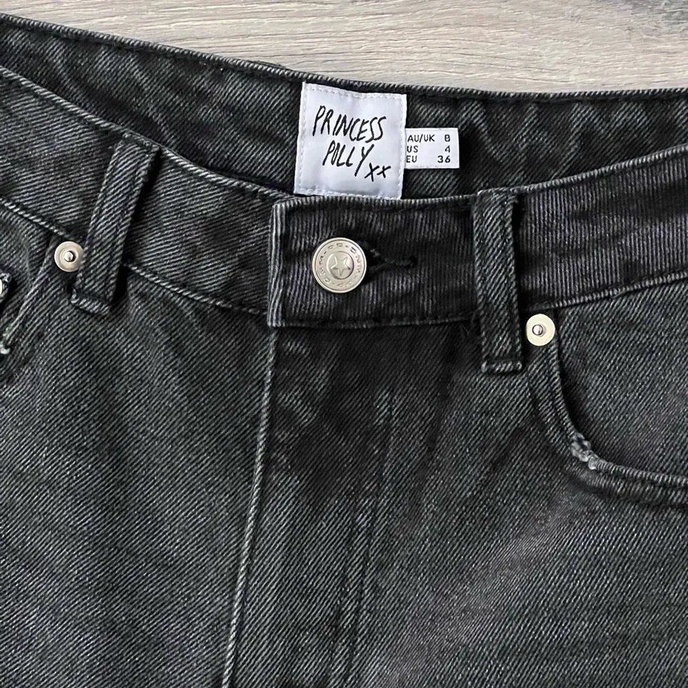 Princess Polly PP-DNM Zaiden Straight Leg Denim Jeans | Faded Black | US 4 - Image 8