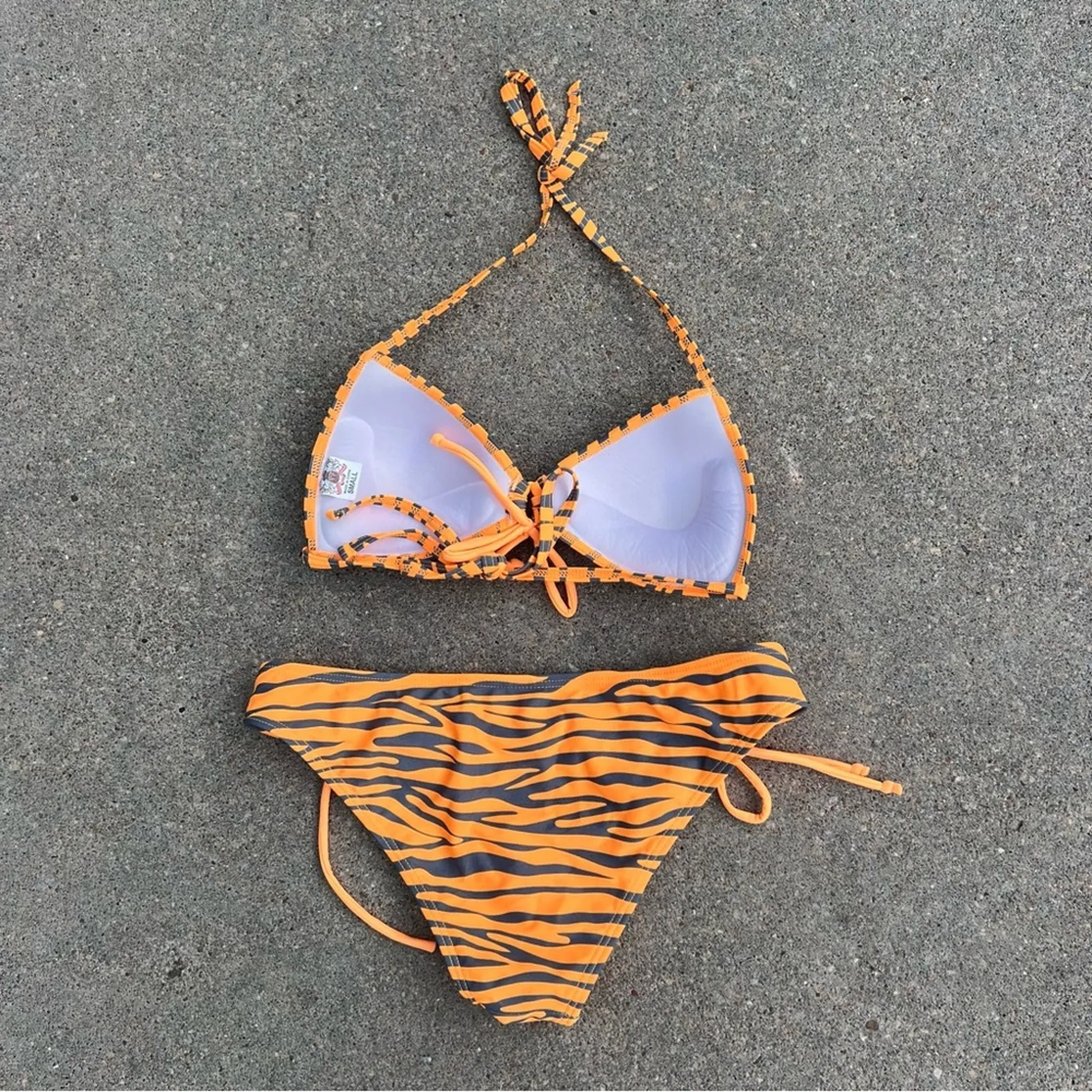 Vintage Y2K True Crush Orange Tiger Stripe Triangle Pushup Bikini Small/Medium - Image 2