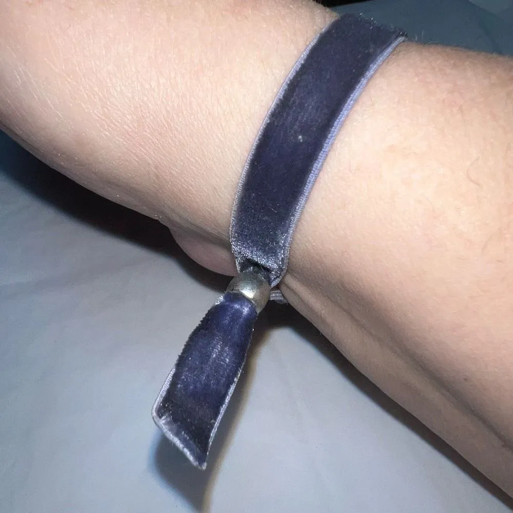 Periwinkle Stretch Velvet and Silver Tone Crystal Heart Bracelet Purple - Image 3